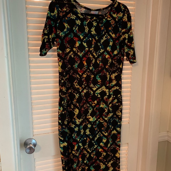 Lula Roe Julia - Picture 2 of 2